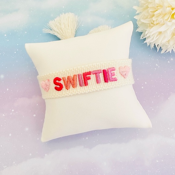 Taylor Swift Fan SWIFTIE Embroidered Tassel Bracelet 💕 - Picture 3 of 4